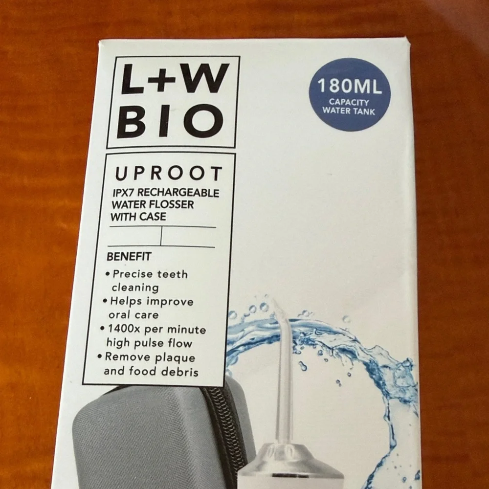 L+W Bio Rechargeable Water Flosser no case